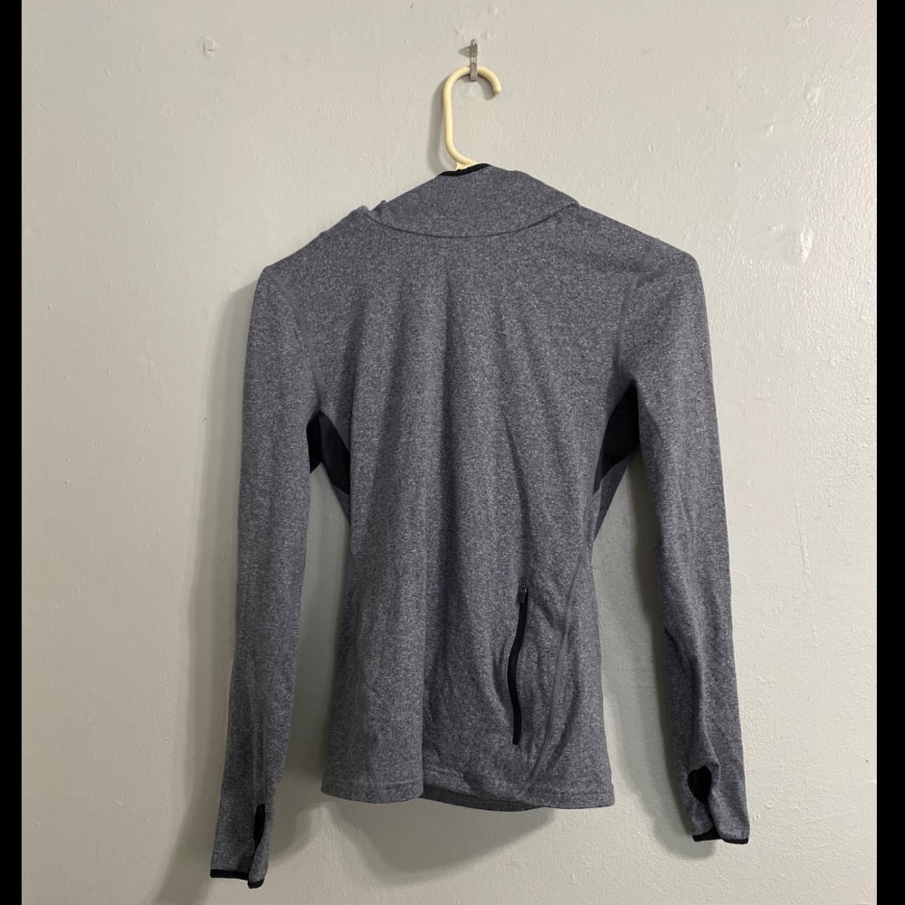 Mono B activewear Hoodie/ Small